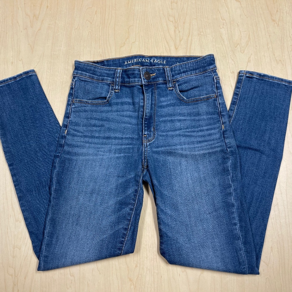 American Eagle high rise denim crop size 8 L